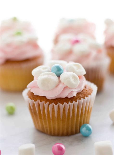 Marshmallow Flower Cupcakes - Savvy Apron