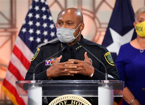 Houston mayor picks top commander as new police chief America Harris County Sylvester Turner ...