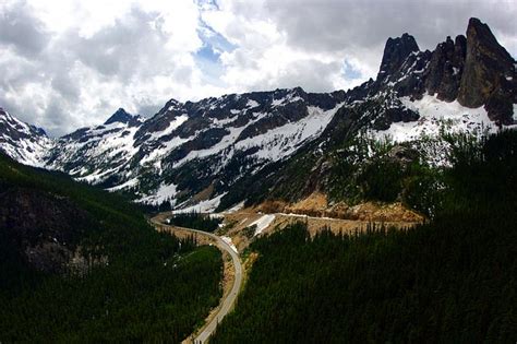 A Scenic Drive Through the North Cascades | Northwest Tripfinder