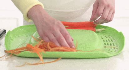 Tovolo Prep N' Drain Cutting Board - Cooking Gizmos