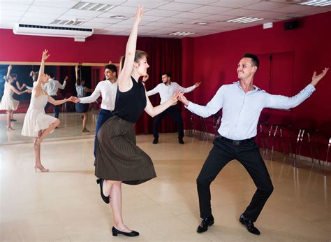 Lindy Hop Ballroom Swing Dance Style