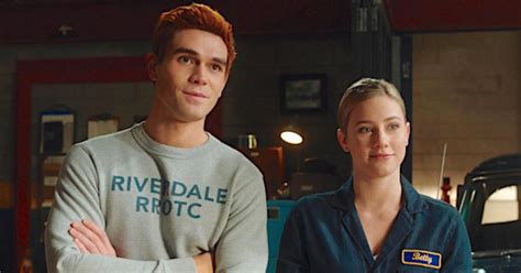 Do Betty and Archie Die in 'Riverdale'? Season 5 Put Their Lives in Danger