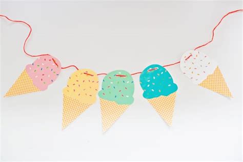 FREE PRINTABLE ICE CREAM CONE GARLAND