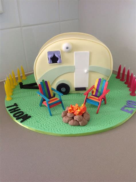 Caravan cake | Caravan cake, Camper cakes, Camping cakes