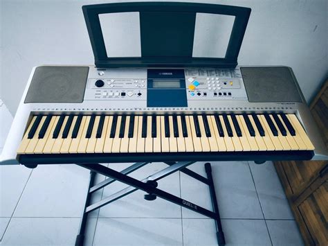 Yamaha digital piano, Hobbies & Toys, Music & Media, Musical Instruments on Carousell