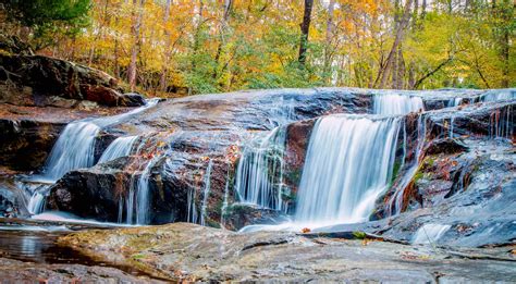 The 25 Best North Georgia Waterfalls (& How to Get to Them)