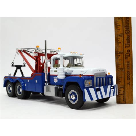 Excellent! FIRST GEAR "MACK R-MODEL TOW TRUCK" 1:34 Diecast Wrecker "U ...