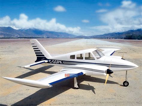 Cessna 310 Huge Model Airplane ARF (320cm, 14kg, 2x26cc) CYMODEL