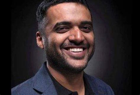 Zomato CEO calls out Swiggy for making deliveries after 8 pm; gets ...