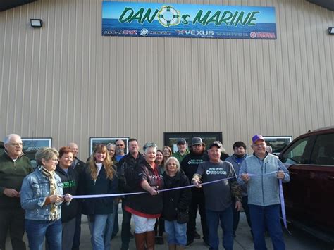 Fort Pierre Officials Celebrate Dan O’s Marine Move To City With Ribbon ...