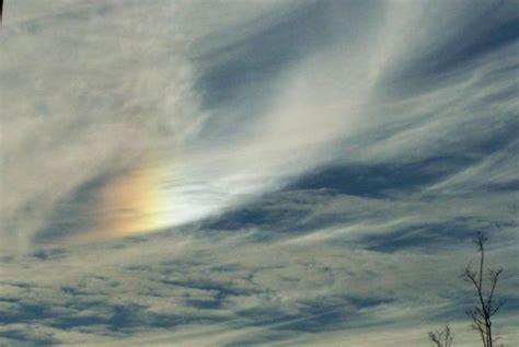 rainbow sundog | Cloud rainbow (Sun Dog) jigsaw puzzle | Sun dogs, Dog jigsaw puzzles, Clouds