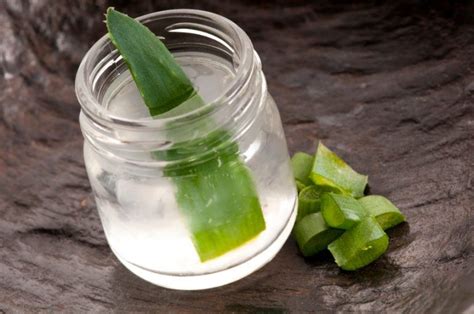 How to Make Aloe Vera Gel at Home