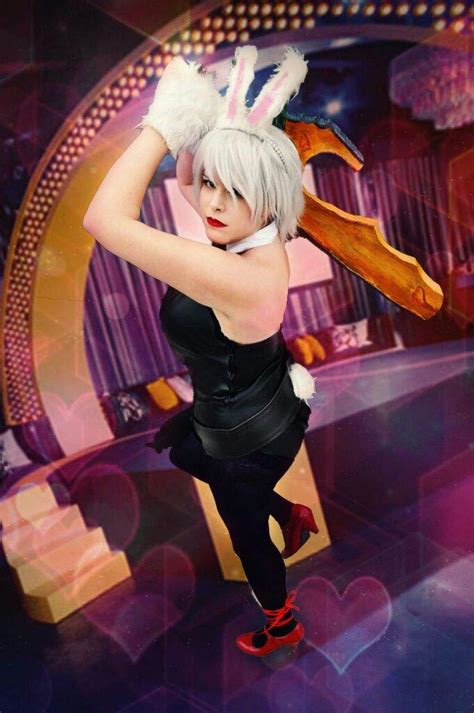 Riven - League of Legends | Cosplay Amino