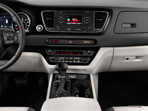 2016 Kia Sedona: 142 Interior Photos | U.S. News