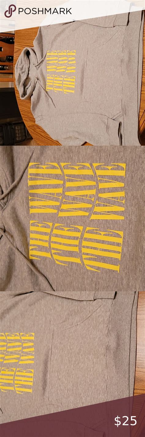 Stay cozy in this trendy Fanjoy gray hoodie