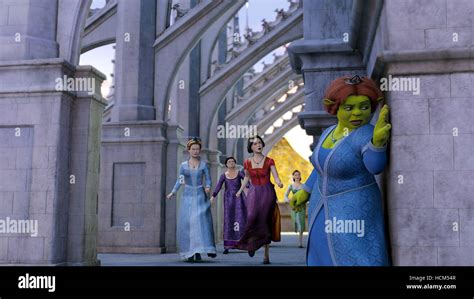 SHREK THE THIRD, (aka SHREK 3), Cinderella (voice: Amy Sedaris), Doris ...