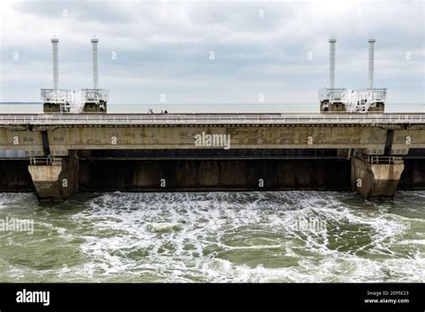 WESTENSCHOUWEN, 13-10-2019, The Oosterscheldekering between Schouwen-Duiveland and Noord ...