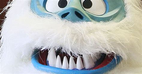 Allouez's 'Abominable Snowman' a scary viral sensation