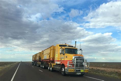 How Front-Crash Prevention Works For Trucks 🥇 Halt.org