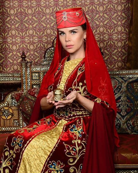 Turkish traditional garment. Турецкий национальный костюм. Turkey | Turkish clothing, National ...