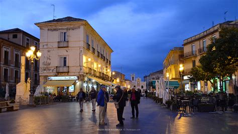 Piazza della Repubblica – Pizzo, Calabria | ITALYscapes