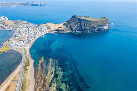 13 Wonderful Things to Do and See in Jeju Island