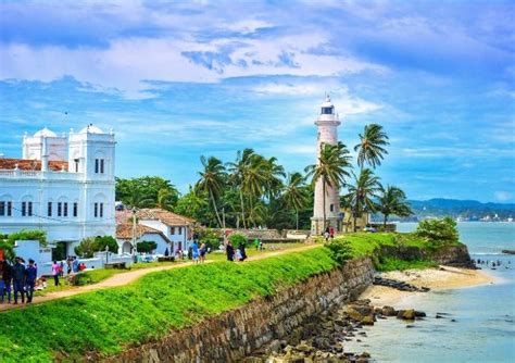 Photogenic lighthouse, nothing else, - Review of Galle Fort Lighthouse, Galle, Sri Lanka ...