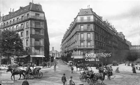 The Streets Of Paris 1800s Photos and Premium High Res Pictures - Getty Images