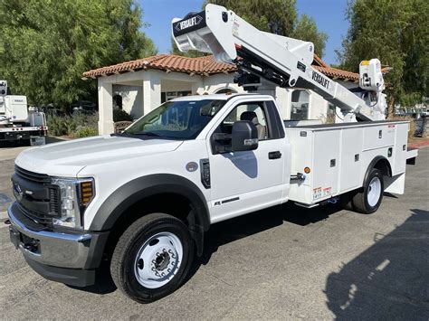 2022 Ford F550 4x4 Bucket Truck - Stock# 22VST40MHI - Commerce Truck And Equipment Sales LLC