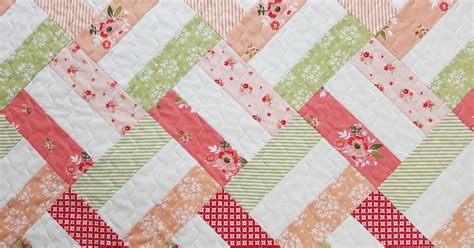 Woodberry Way: Easy Strip Quilt Pattern revisited, and a blog birthday!