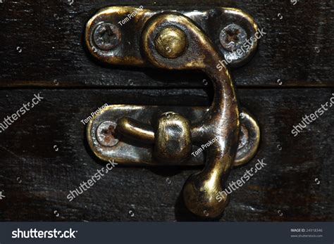 Closed Ancient Treasure-Box Lock Stock Photo 24918346 : Shutterstock