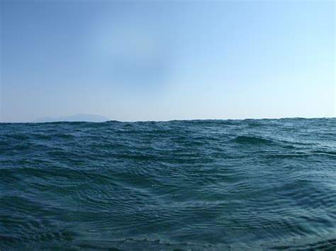 Sea waves | Dimitris Siskopoulos | Flickr