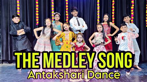 The medley song || Antakshari Dance || mujhse dosti kroge | IQONIQUE ...