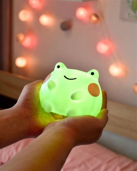 Cute Night Lights, Frog Art, Kawaii Room, Cute Room Decor, Frog And ...