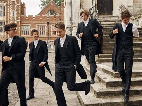 Top UK boarding school, Eton College to withdraw students’ phones in ...