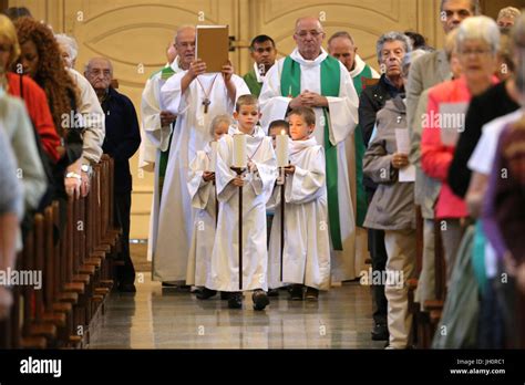 Catholic mass. Entrance procession. France Stock Photo - Alamy