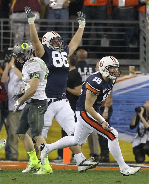 Auburn defeats Oregon, 22-19, on last-play field goal in BCS National ...