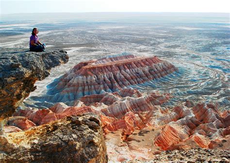 Carpets, marble and deserts - Turkmenistan guide. | OUTLOOK