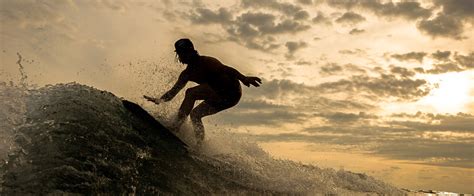 Best Surf Spots in San Diego - LaJolla.com