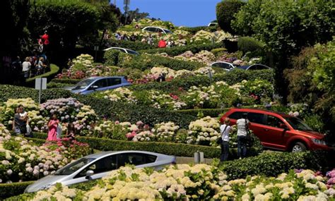 Lombard Street, The Most Winding Road in The World - Traveldigg.com