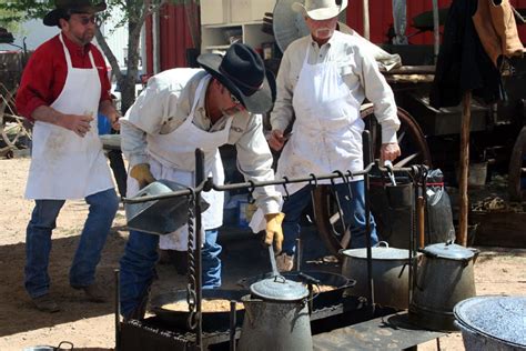 Chuck Wagon Cook-Off in Clovis, May 2008 (Ruidoso: camper, living ...