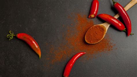 Pimentón Guide: 4 Types of Spanish Smoked Paprika - 2024 - MasterClass