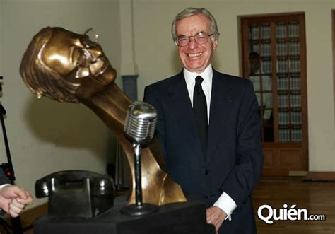 Jacobo Zabludovsky recibe homenaje