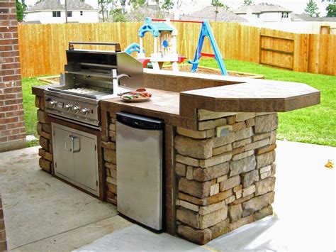 Outdoor Kitchen Designs, Ideas & Plans for Any Home - Inda Homes ...