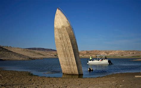 Lake Mead nears dead pool status as water levels hit another historic ...