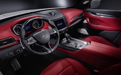 Gallery: 2017 Maserati Levante interior