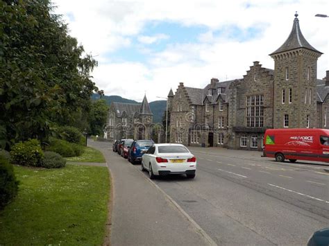 Streets of Dunkeld, Scotland Editorial Stock Photo - Image of explore ...