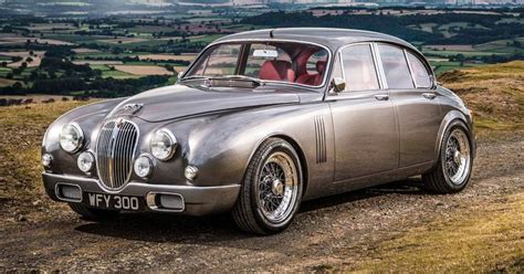 Jaguar's Chief Designer Just Remade A Classic...And You Can Buy It | Classic cars, Jaguar car ...