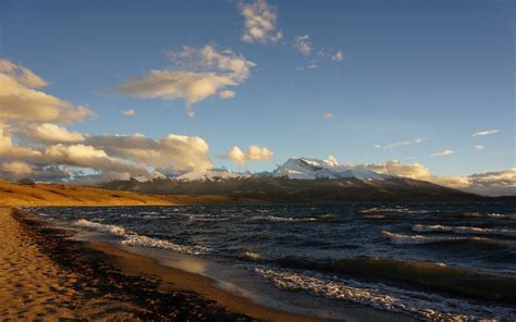 Lake Manasarovar: Travel Essentials and a Yatra Guide