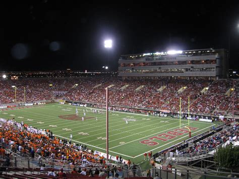 UNLV Rebels stadium | Unlv, Las vegas, Stadium